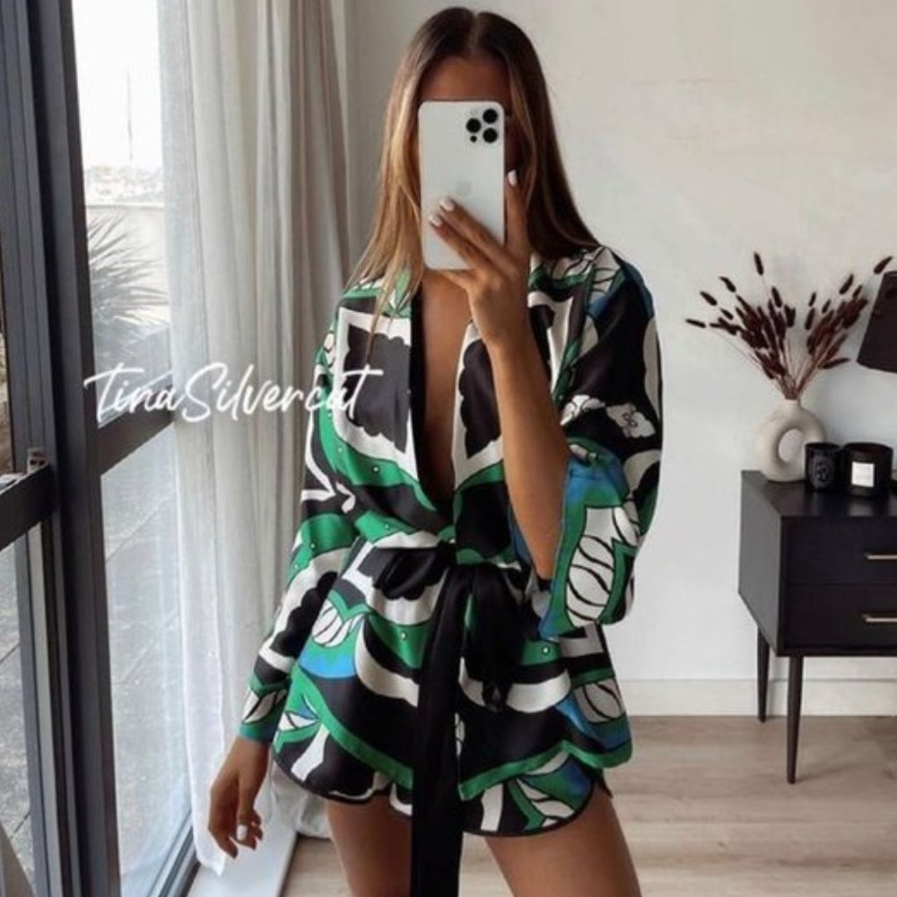 Zara Printed Shorts Sz XS NWT - Picture 2 of 16